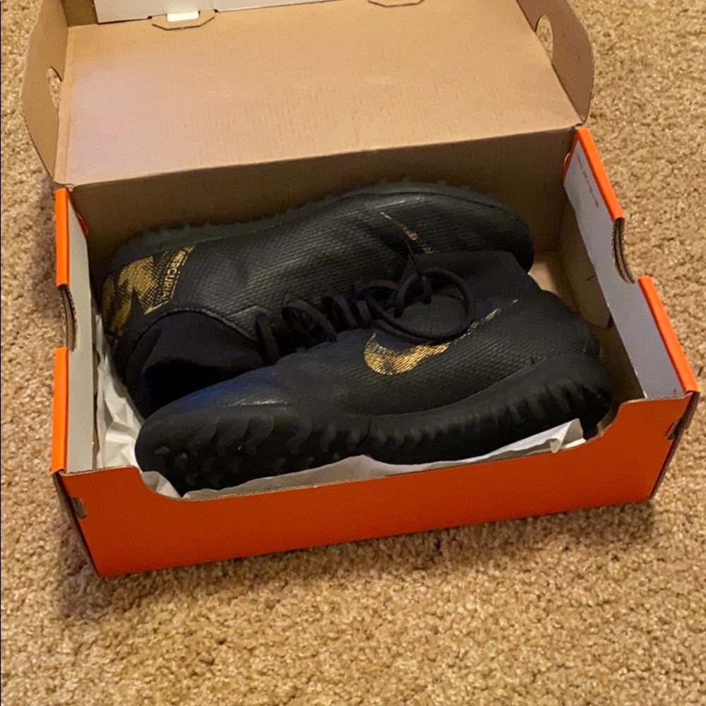 Nike mercurial in black & gold, also running shoes
